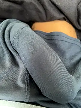 Coloureddickforyou online show from November 26, 2025, 8:48 am