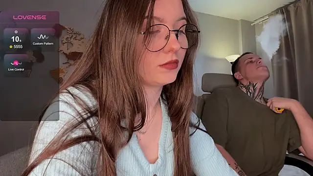 wwow meow online show from November 4, 2025, 7:40 am