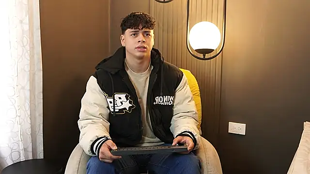 Ethan occonor online show from September 25, 2025, 12:42 pm