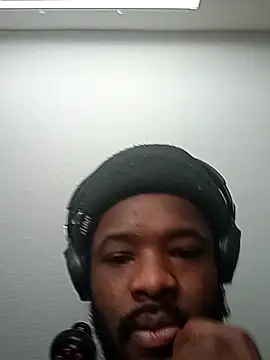 Snapshot of Kaalum561 chatting on November 24, 2025, 1:33 pm Kaalum561 online show from November 24, 2025, 1:33 pm