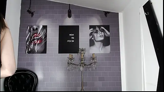 aleesha cameron02 online show from October 8, 2025, 9:01 pm