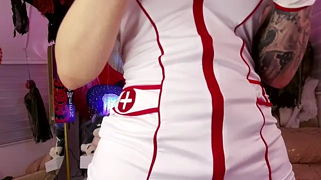 Snapshot of XXMILE chatting on October 23, 2025, 12:37 pm XXMILE online show from October 23, 2025, 12:37 pm