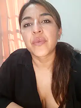 Snapshot of Anro2 chatting on September 17, 2025, 1:13 pm Anro2 online show from September 17, 2025, 1:13 pm