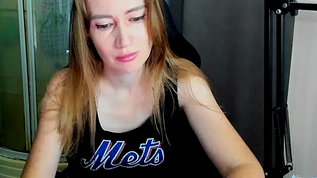 JessFoxxx online show from June 28, 2026, 12:49 am