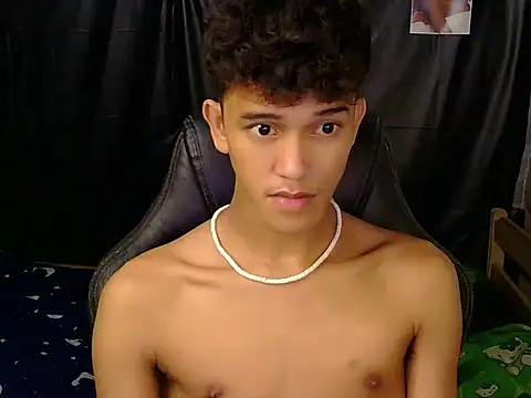 kenbigcockxx online show from February 25, 2026, 5:33 pm