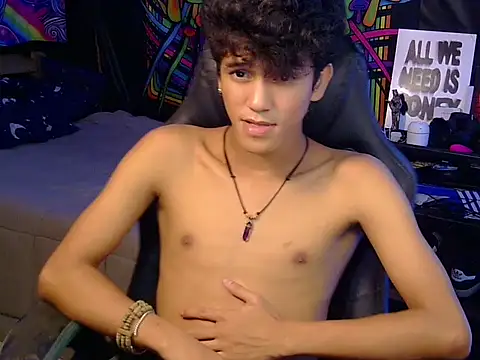 Snapshot of kenbigcockxx chatting on June 23, 2026, 3:37 am kenbigcockxx online show from June 23, 2026, 3:37 am