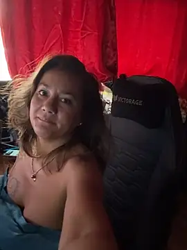 Snapshot of Vahine_tahiti987 chatting on March 25, 2026, 7:42 pm Vahine tahiti987 online show from March 25, 2026, 7:42 pm