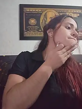 candy  fox  online show from November 30, 2025, 11:47 am