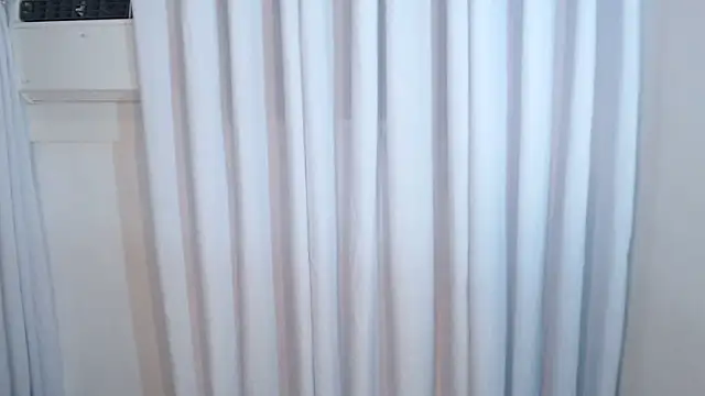  prettykylie  online show from December 3, 2025, 12:36 pm