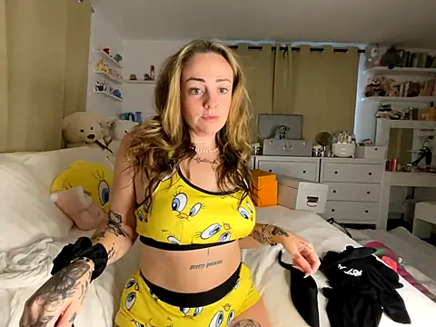 Snapshot of SofiaaBlackk chatting on October 19, 2025, 2:50 pm SofiaaBlackk online show from October 19, 2025, 2:50 pm