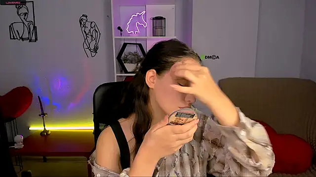 Snapshot of miki-niki chatting on November 11, 2025, 6:46 am miki-niki online show from November 11, 2025, 6:46 am