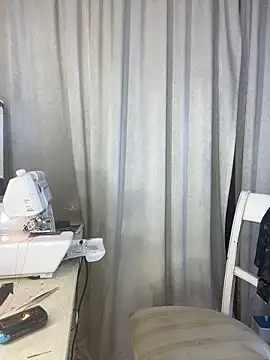 Snapshot of RosieBlossom chatting on October 29, 2025, 4:09 pm RosieBlossom online show from October 29, 2025, 4:09 pm