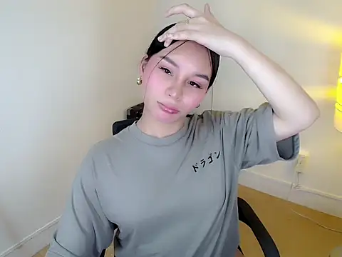 holly tabby online show from January 5, 2026, 9:07 pm