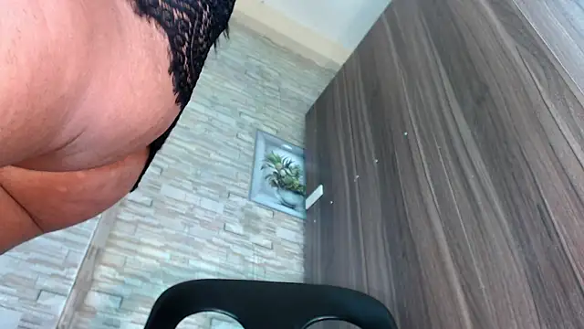 Snapshot of misstress_vannahxxx chatting on November 5, 2025, 1:27 am misstress vannahxxx online show from November 5, 2025, 1:27 am