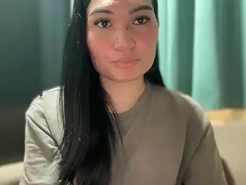 Makeamesswithjenieyang online show from January 7, 2026, 3:53 am