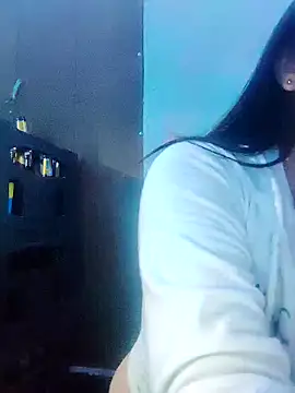 Snapshot of lunna_07 chatting on October 12, 2025, 11:59 pm lunna 07 online show from October 12, 2025, 11:59 pm