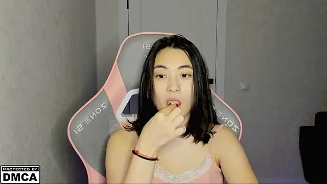 Snapshot of MeilideQian1 chatting on October 20, 2025, 5:57 pm MeilideQian1 online show from October 20, 2025, 5:57 pm