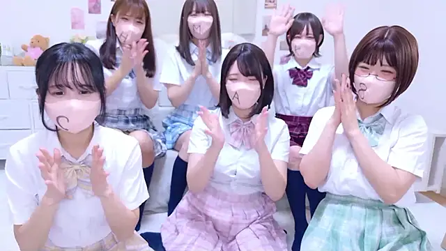 Snapshot of Anzu_xx chatting on September 23, 2025, 4:37 am Anzu xx online show from September 23, 2025, 4:37 am