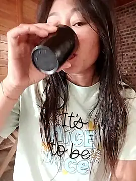 Snapshot of babychill09 chatting on September 20, 2025, 12:11 am babychill09 online show from September 20, 2025, 12:11 am