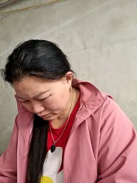 yoowwmr online show from December 21, 2025, 1:35 am