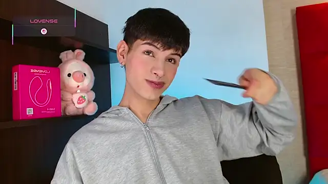 Ezra Storm online show from November 11, 2025, 4:56 am