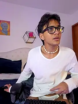 jin luna online show from September 23, 2025, 2:36 am