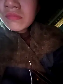 Zhan99999 online show from November 12, 2025, 6:58 am