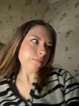 Snapshot of Tomyris_yuki chatting on October 23, 2025, 5:07 am Tomyris yuki online show from October 23, 2025, 5:07 am