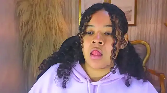 Snapshot of risada_temptation_s chatting on September 24, 2025, 3:10 am risada temptation s online show from September 24, 2025, 3:10 am