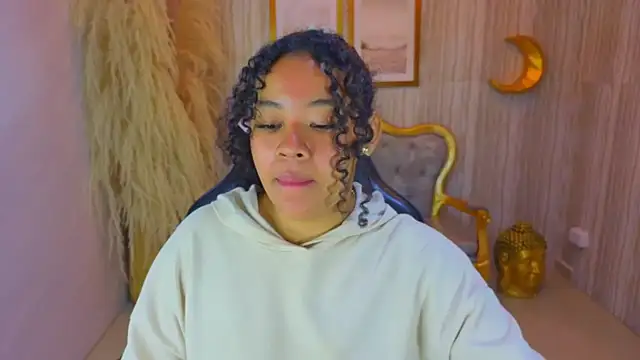 Snapshot of risada_temptation_s chatting on October 10, 2025, 3:16 am risada temptation s online show from October 10, 2025, 3:16 am