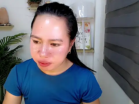 kimbratx online show from November 27, 2025, 12:02 am