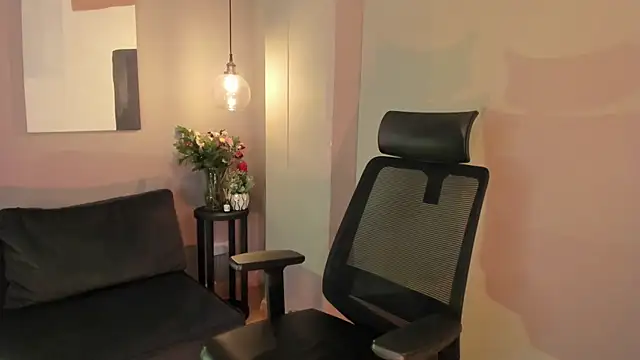 Snapshot of emily_mars1 chatting on September 29, 2025, 8:13 pm emily mars1 online show from September 29, 2025, 8:13 pm