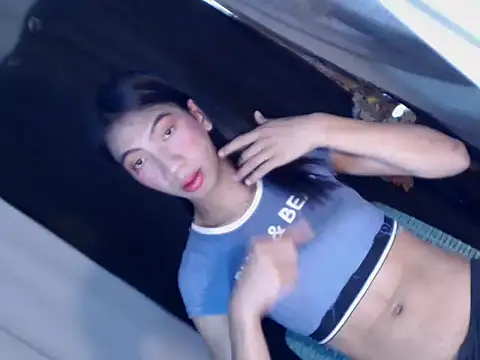 xyourdreamtrans online show from September 23, 2025, 3:42 am