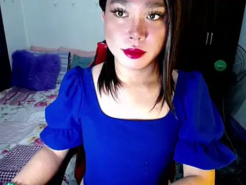 Urassiansweetcummer online show from September 11, 2025, 12:22 am