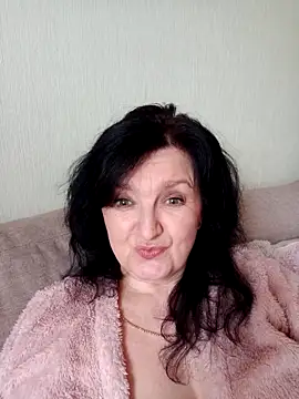 MilaSky4701 online show from April 3, 2026, 2:48 pm