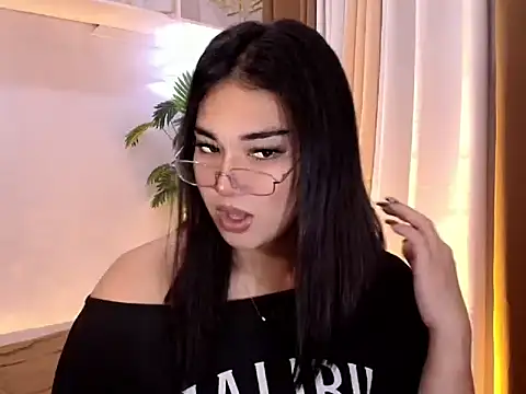 magnificent kitana online show from May 10, 2026, 9:42 pm