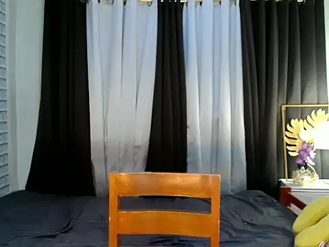  Carmilla online show from November 18, 2025, 4:33 pm