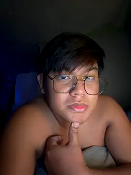 red libraxxx online show from October 19, 2025, 7:03 pm