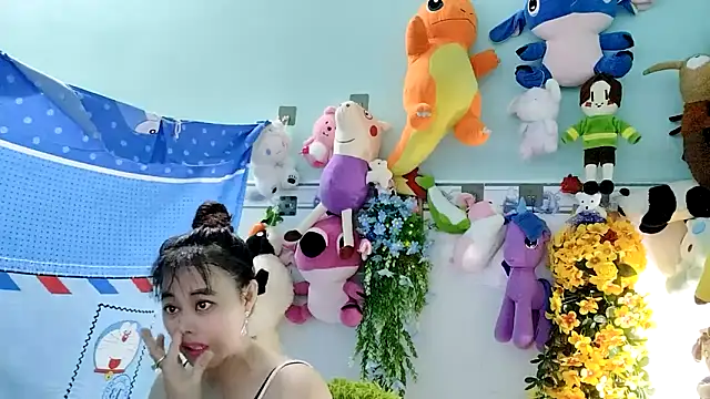 emgaixinhngoan online show from October 22, 2025, 11:26 pm