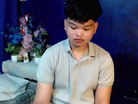 Reynelcock online show from February 12, 2026, 4:46 pm