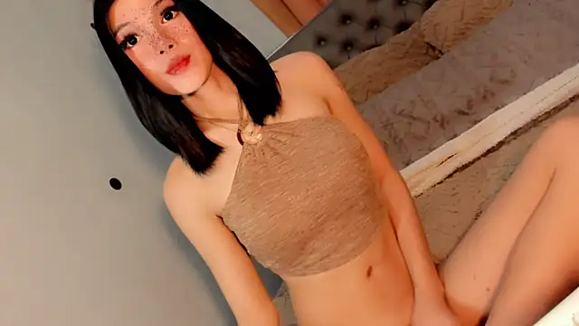 Snapshot of bella_enchantra chatting on October 29, 2025, 2:47 am bella enchantra online show from October 29, 2025, 2:47 am