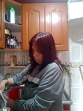 Snapshot of Chantalvedette chatting on October 30, 2025, 4:52 pm Chantalvedette online show from October 30, 2025, 4:52 pm