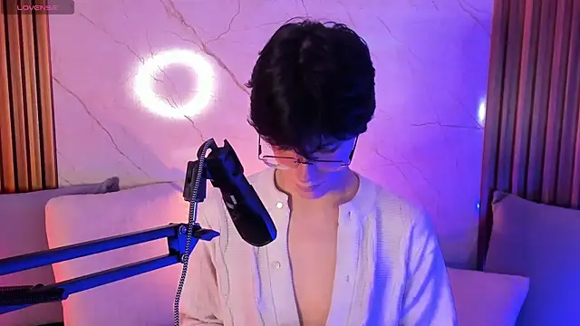 Snapshot of luixdust_ chatting on September 28, 2025, 4:07 am luixdust online show from September 28, 2025, 4:07 am