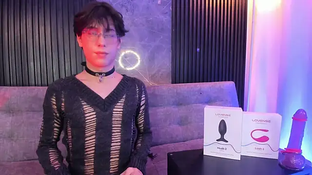 Snapshot of luixdust_ chatting on November 4, 2025, 5:28 am luixdust online show from November 4, 2025, 5:28 am