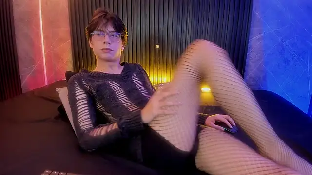 Snapshot of luixdust_ chatting on November 9, 2025, 11:19 am luixdust online show from November 9, 2025, 11:19 am