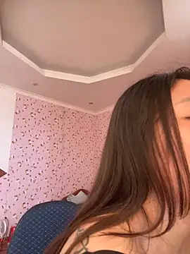 Snapshot of D2sweet chatting on October 1, 2025, 6:30 am D2sweet online show from October 1, 2025, 6:30 am