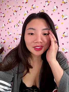 Snapshot of D2sweet chatting on November 23, 2025, 6:24 am D2sweet online show from November 23, 2025, 6:24 am