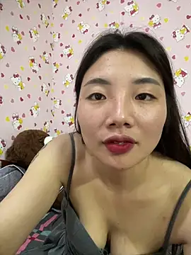 Snapshot of D2sweet chatting on December 20, 2025, 4:14 pm D2sweet online show from December 20, 2025, 4:14 pm