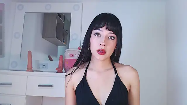 Snapshot of Cleogh_ chatting on November 30, 2025, 6:23 pm Cleogh online show from November 30, 2025, 6:23 pm