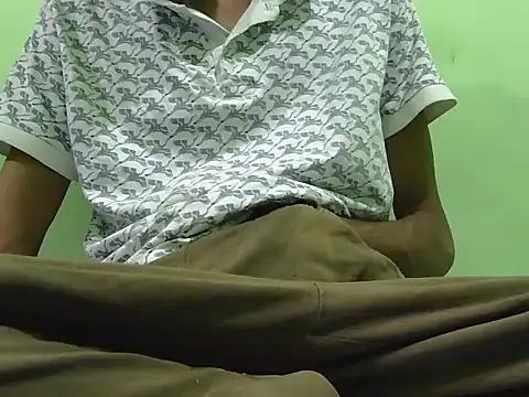 rockyy23boy online show from September 17, 2025, 4:08 pm